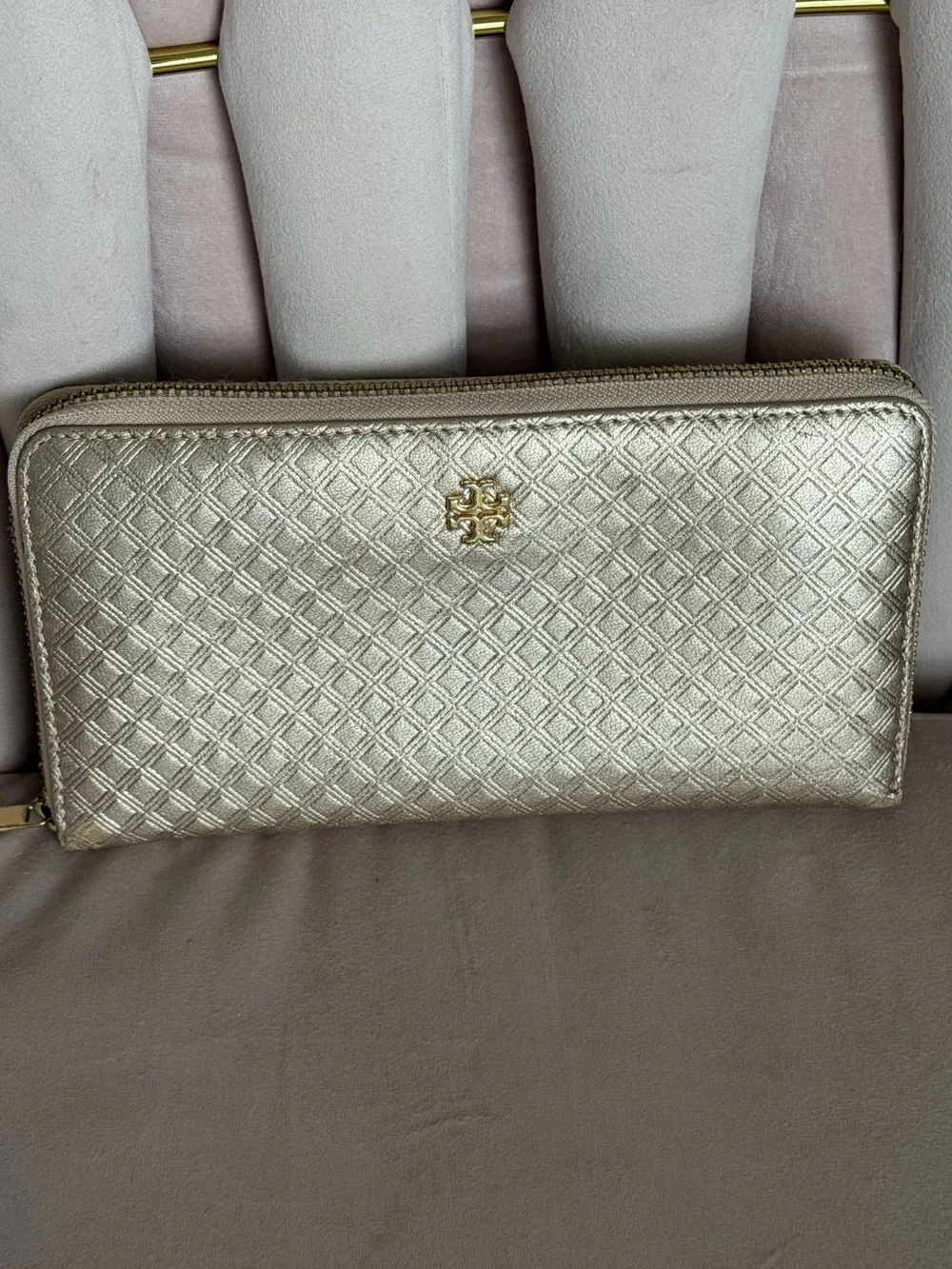 Tory Burch Marion Diamond Quilted Metallic Leather Zip Around Wallet 🪩